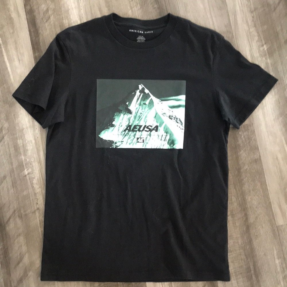 Men’s Size S American Eagle Tshirt